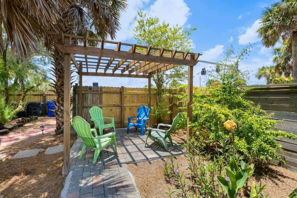 Marvelous Mermaid Bungalow, Dog-Friendly Upstairs Apt In Prime Vilano Beach St. Augustine Exterior foto